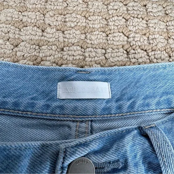 Uniqlo Wide Leg Jeans - Picture 3 of 4